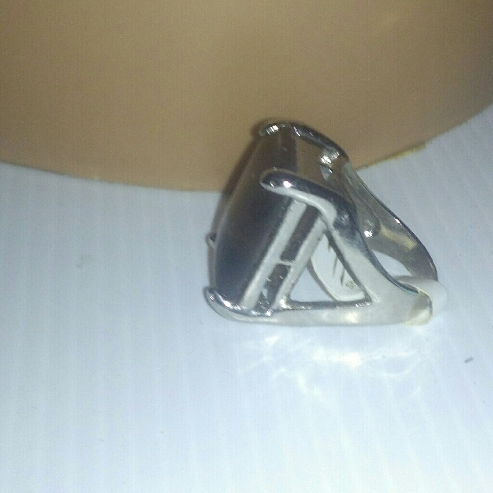 HUGE "CATS EYE" STATEMENT RING - Picture 3 of 3